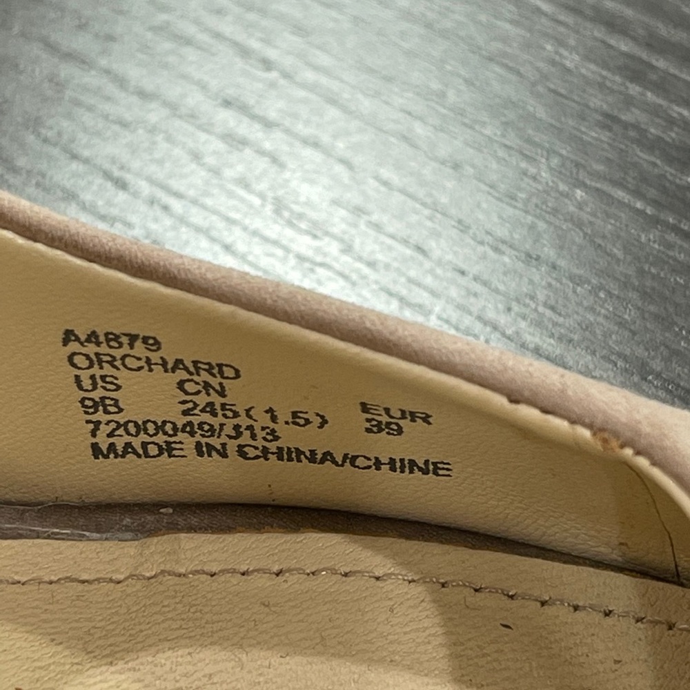 Tan Coach wedge heels tan and dark silver - Picture 4 of 5